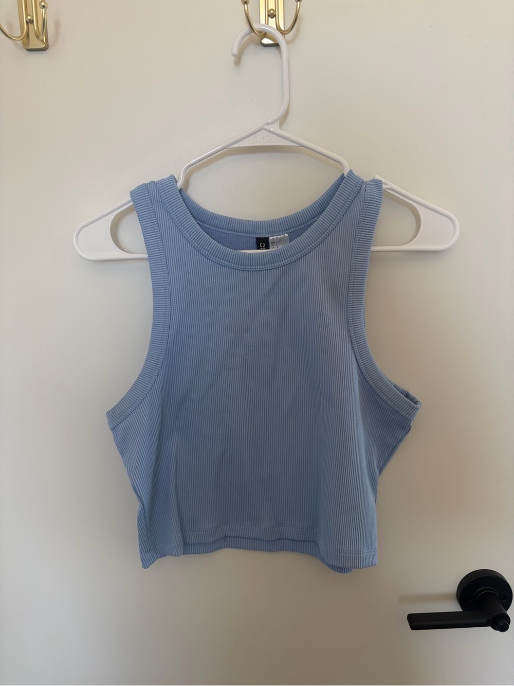 Divided Ribbed Crop Tank Top - Light Blue - Picture 4 of 5